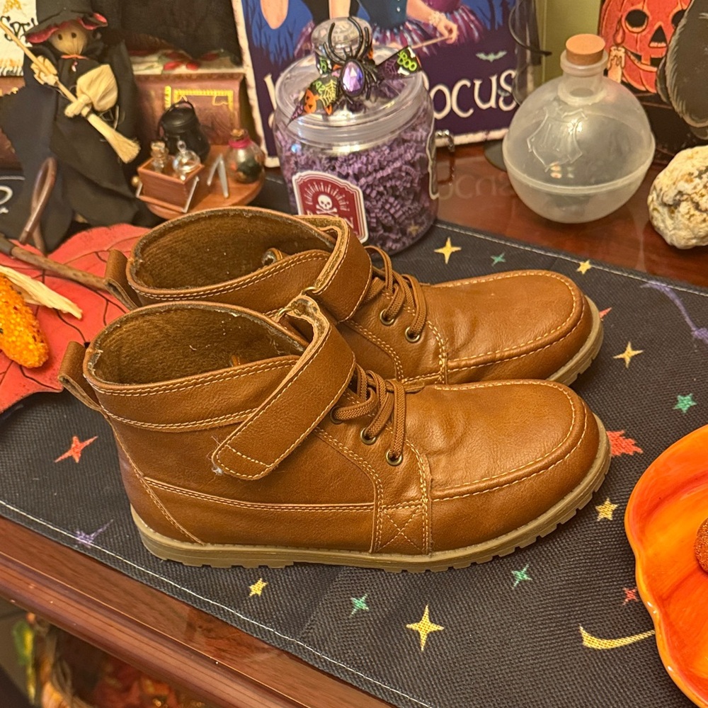 Brown Boys Youth Velcro Boots 4
